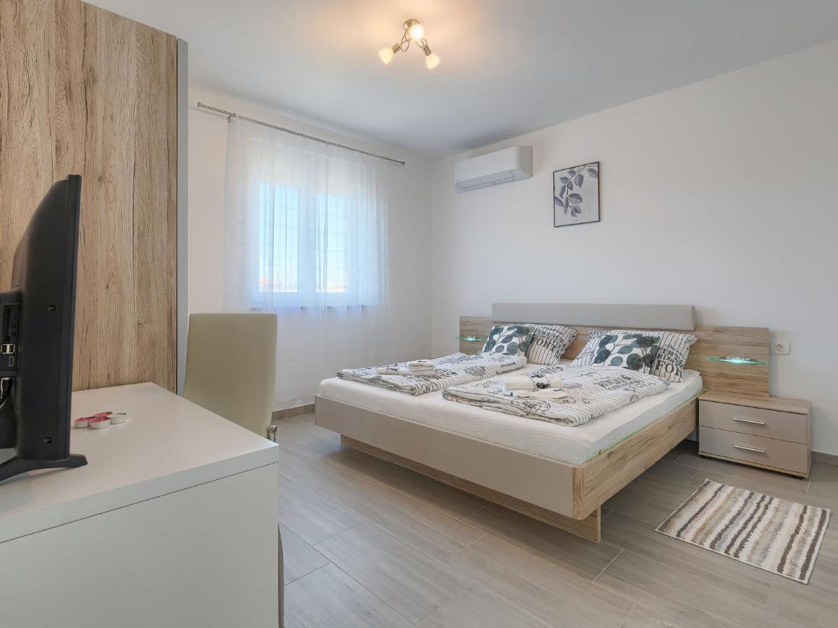 Holiday Home Villa Zirdum By Interhome Nova Vas  エクステリア 写真