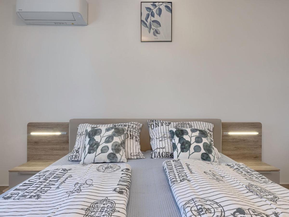 Holiday Home Villa Zirdum By Interhome Nova Vas  エクステリア 写真